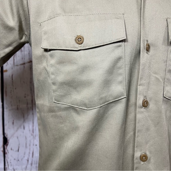 DICKIES MEN’s khaki work wear Button Down Shirt Short Sleeve Medium euc Vintage - Picture 5 of 11